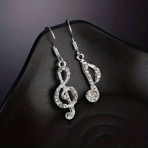 🎼 White Diamond Music Notes Earrings 🎶